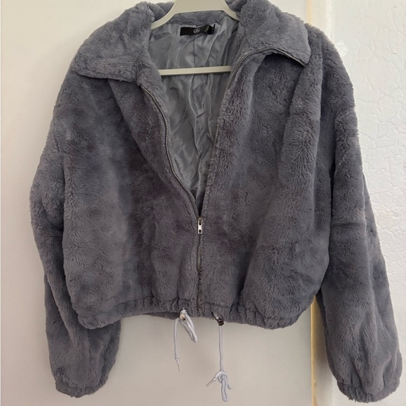 FLUFFY ZIP THROUGH OVERSIZED JACKET - Picture 2 of 4